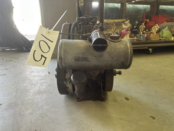 vintage-hit-&-miss-engine-image-3