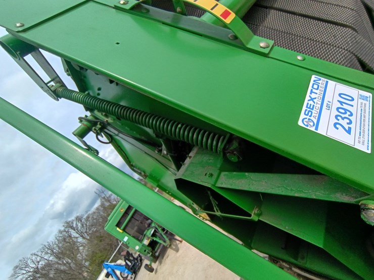 2000-john-deere-556-image-25