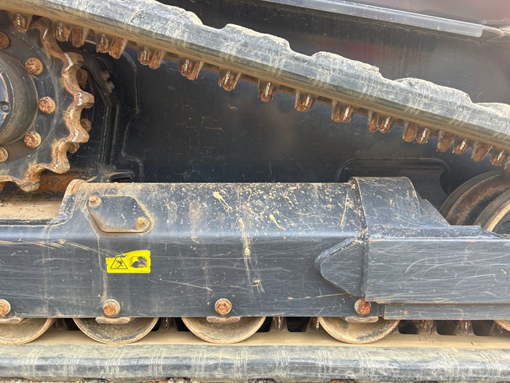 2023-kubota-svl65-2-image-56