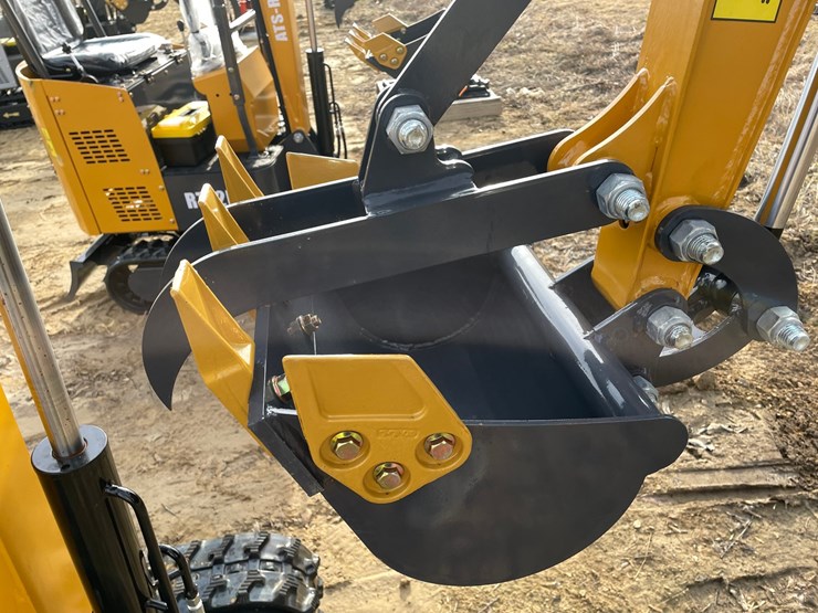 #1041-•-new-ats-rt12r-mini-excavator-image-25