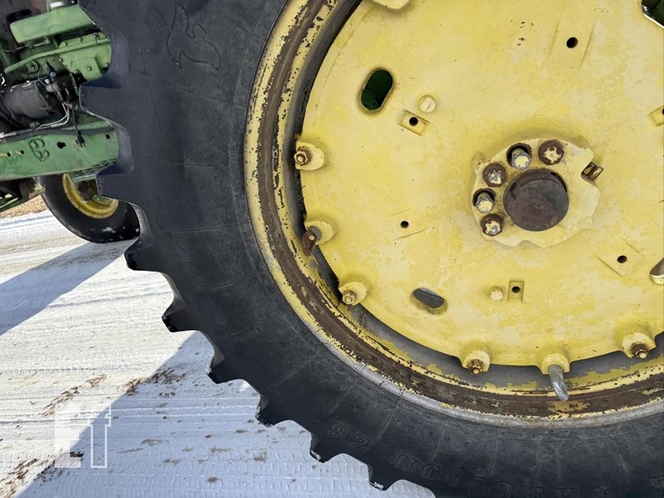 john-deere-4440-image-16