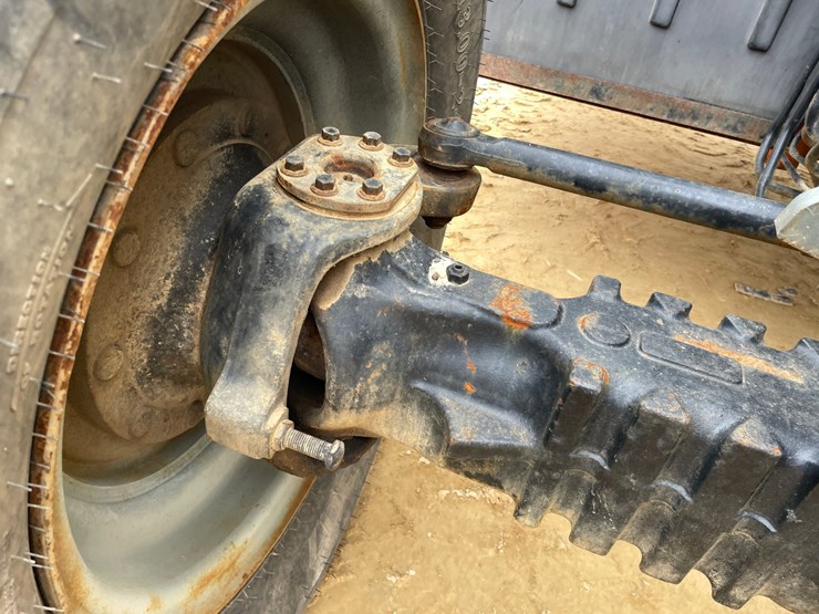 2005-jlg-g9-43a-image-47