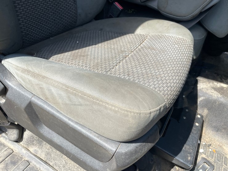 2011-ford-f550-image-64