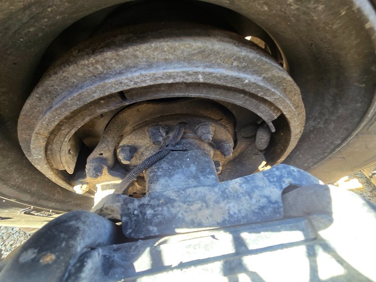 1996-peterbilt-377-image-85