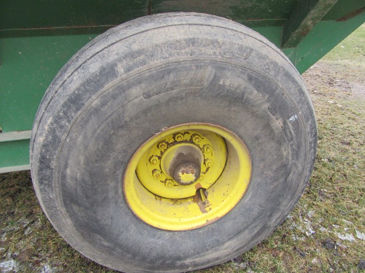 john-deere-400-image-9