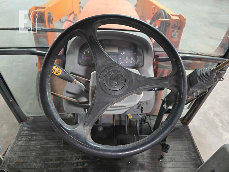 kubota-m108s-image-16