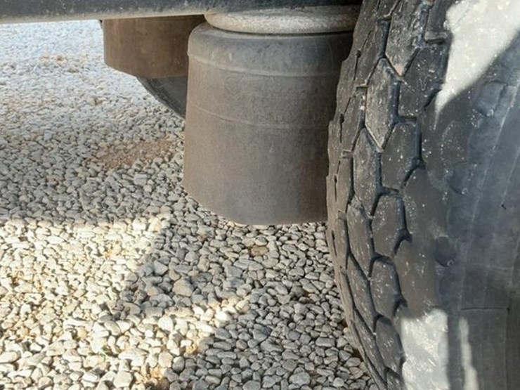 2021-peterbilt-337-image-64