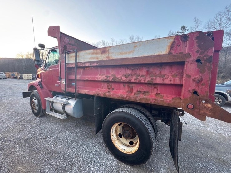 2005-sterling-l7500-image-7