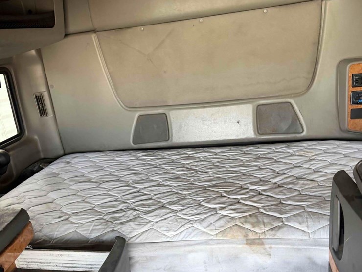 2015-international-prostar-image-18