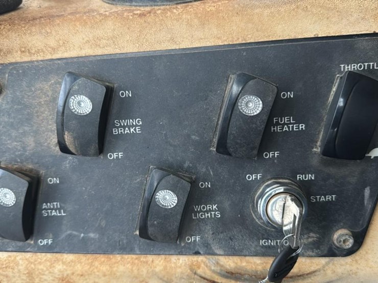 2010-tigercat-lx822c-image-50