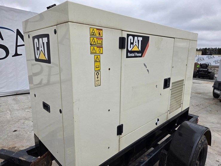 2011-caterpillar-xq20-image-12