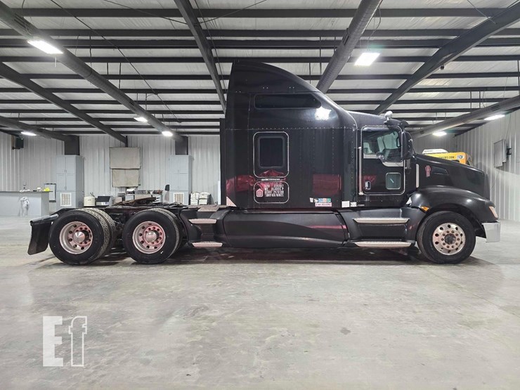 2009-kenworth-t660-image-6