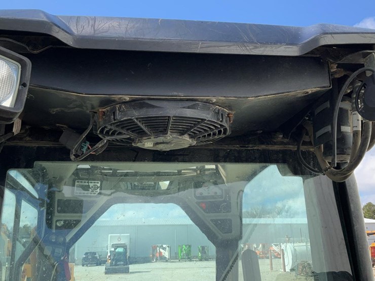 2021-jcb-215t-image-30