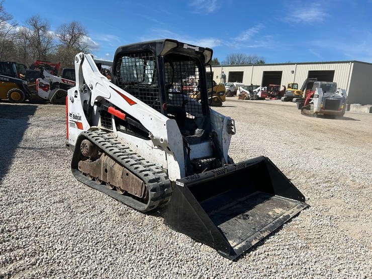 2015-bobcat-t590-image-6