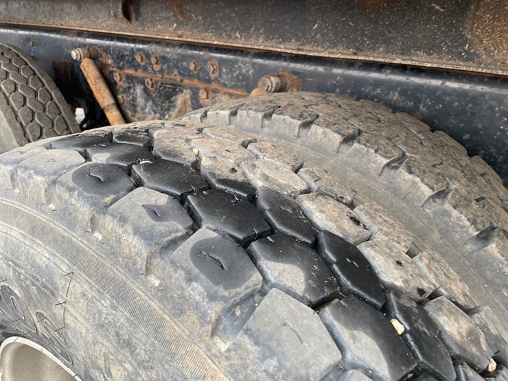 1997-kenworth-t800-image-31