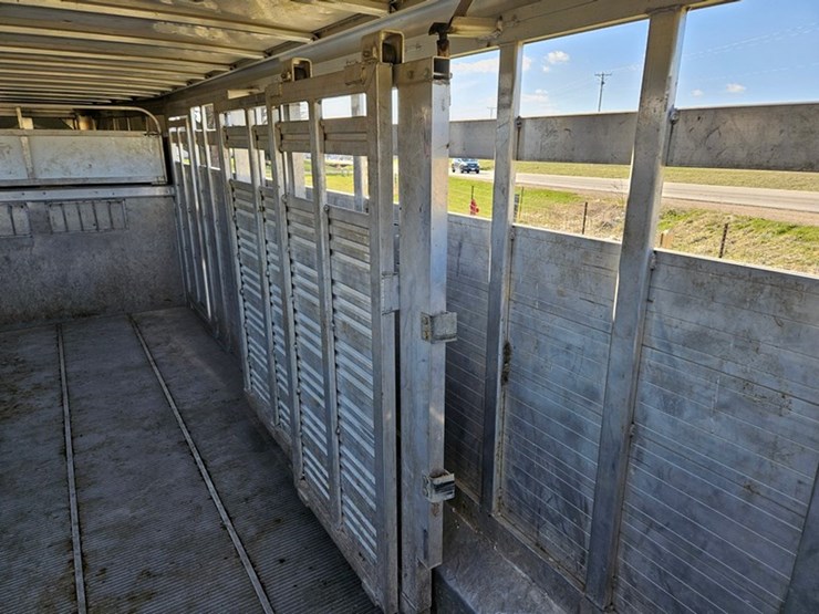 #522-•-2021-travelong-ls-mt-livestock-trailer-image-30