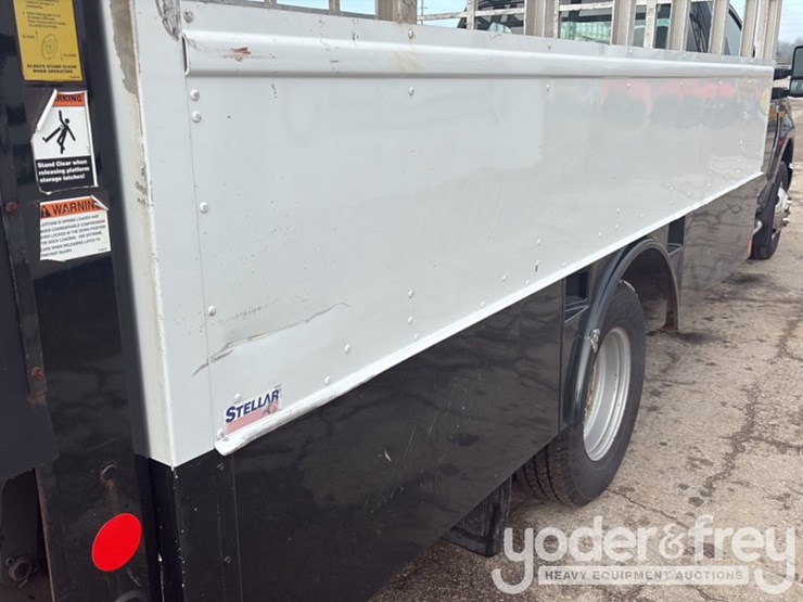 2017-ford-f350-image-25