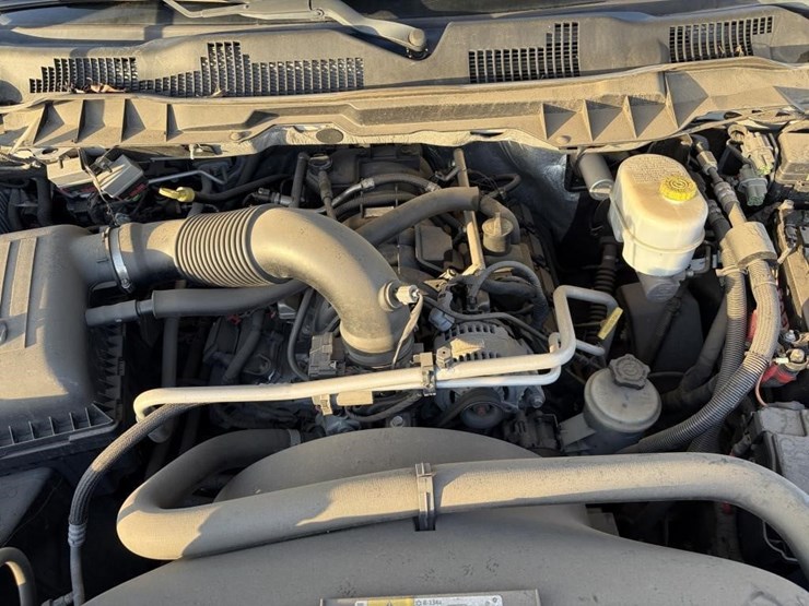 2016-dodge-2500-image-19