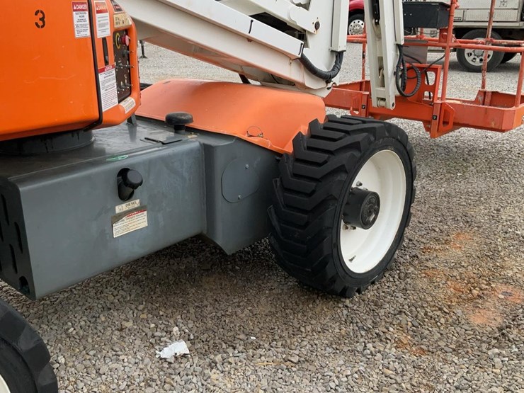 #302-•-2019-snorkel-46'-4wd-articulating-boom-lift-#3-image-23