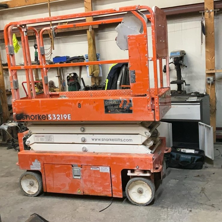 #409 • Snorkel 19' Scissor