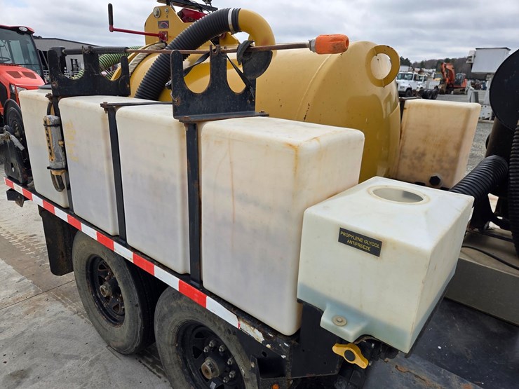 2019-massey-ferguson-8-image-30