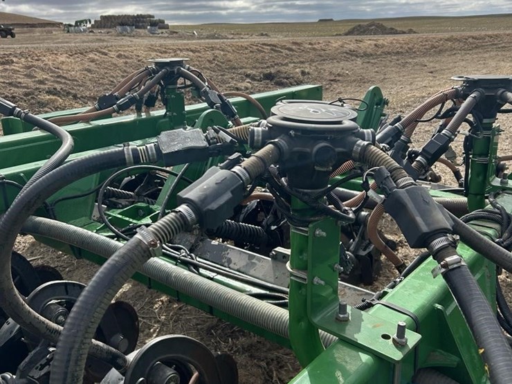 2014-john-deere-1895-image-39