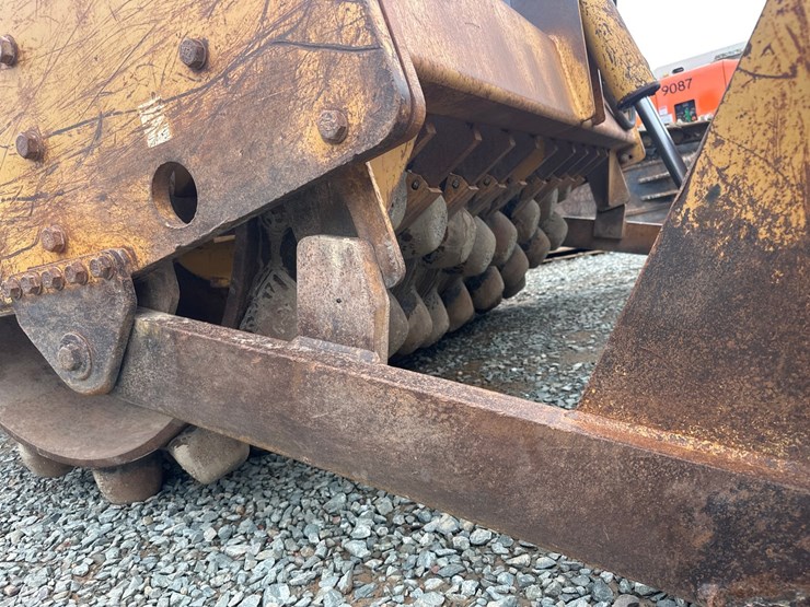 caterpillar-cp-563c-image-36