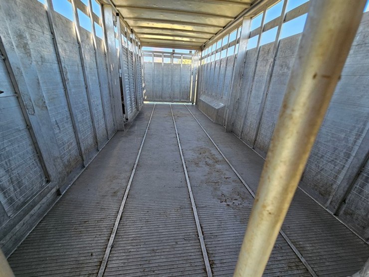 #522-•-2021-travelong-ls-mt-livestock-trailer-image-21