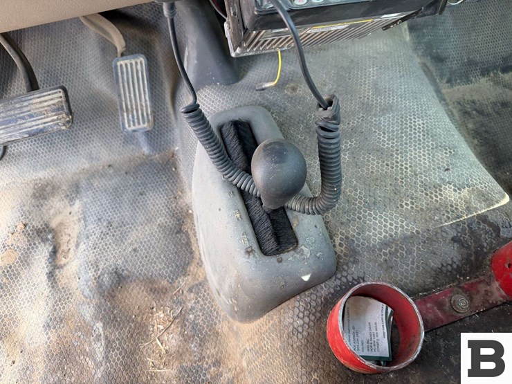 2005-chevrolet-silverado-1500-image-24