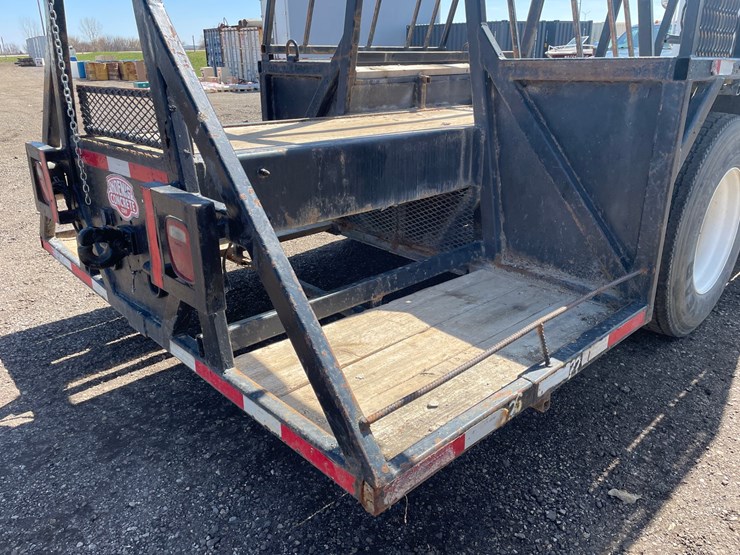 1995-peterbilt-330-image-24