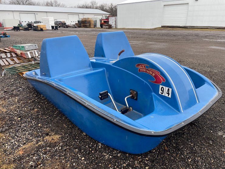 #3139-•-sea-venture-2-person-pedal-boat-image-3