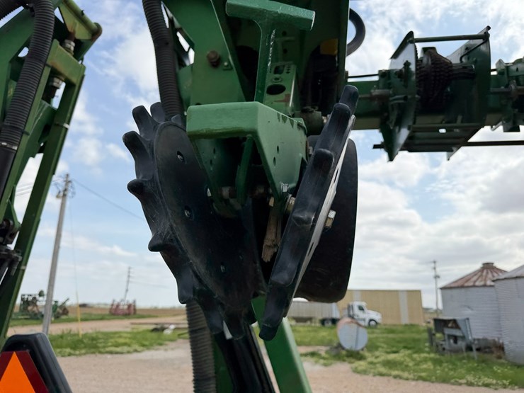 john-deere-1720-image-37