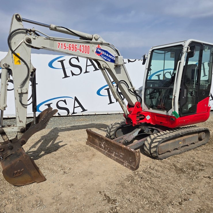 2014 TAKEUCHI TB240