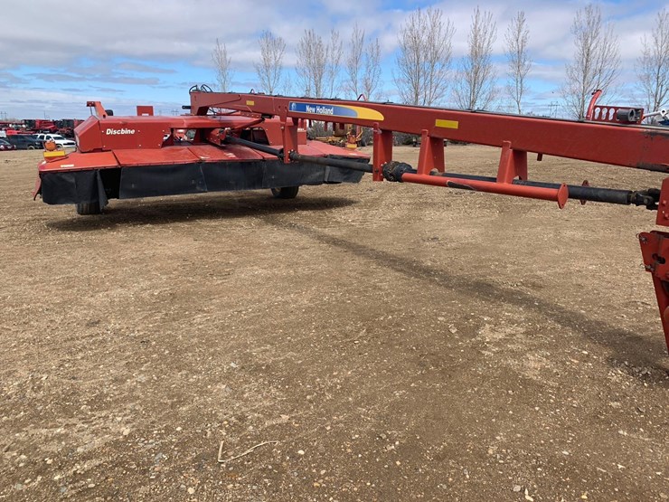2011-new-holland-h7460-image-4