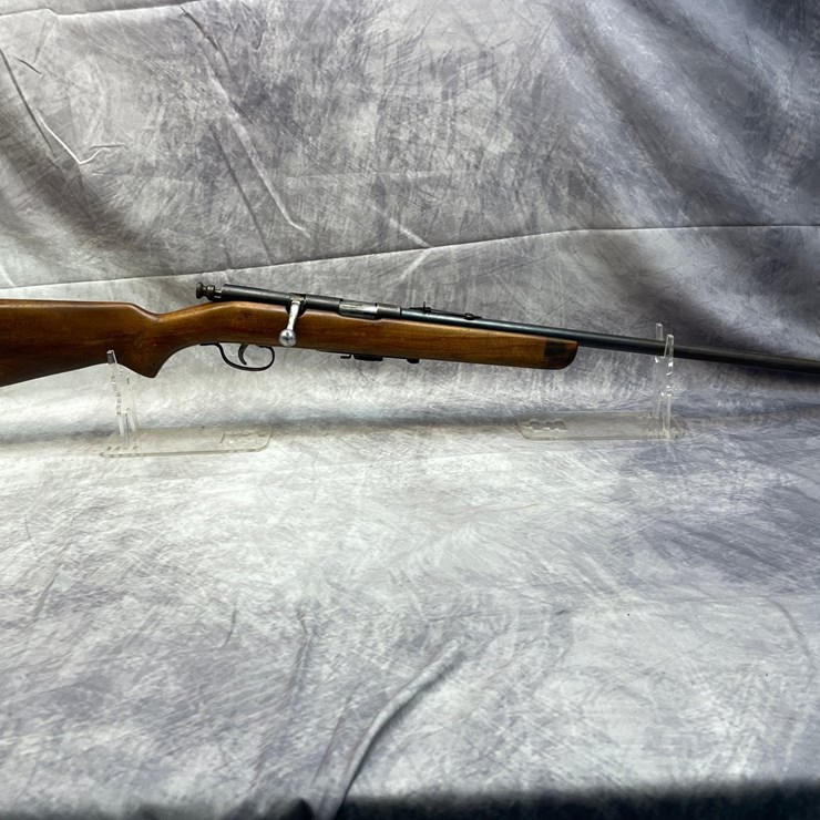 #2724 • Springfield Model 84 Bolt Action 22 LR Rifle NSN (Princeton, MN)