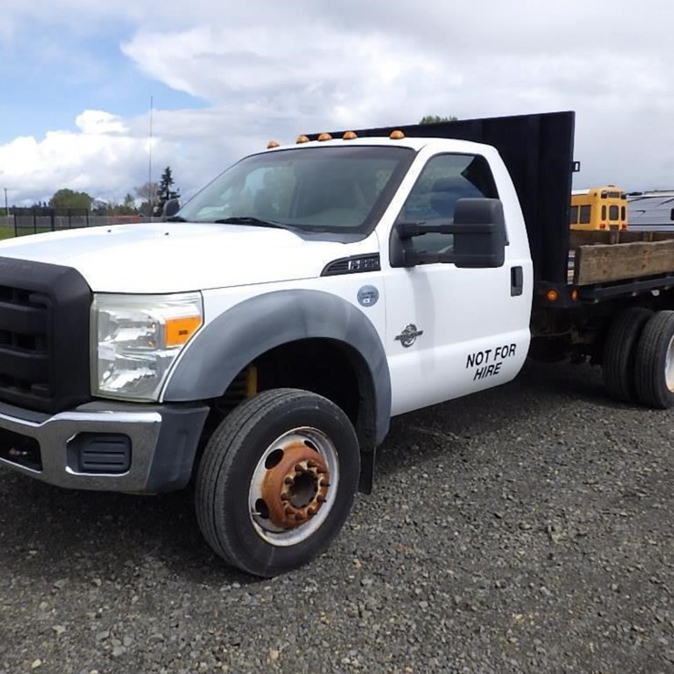 2011 FORD F550
