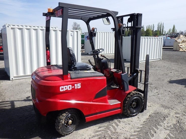 2026-sdlool-d-15-electric-forklift-image-3