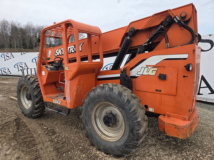 sky-trak-6042-image-3