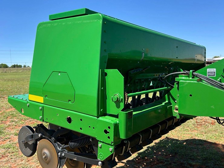 2022-john-deere-455-image-15