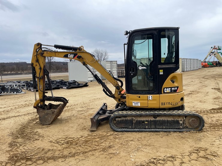 2014-caterpillar-303.5-image-8