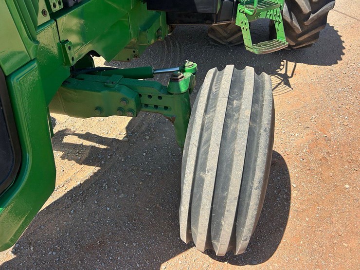 1996-john-deere-8300-image-18