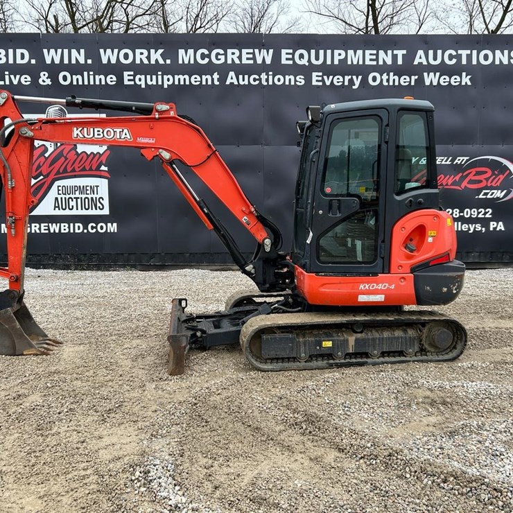2016 KUBOTA KX040-4