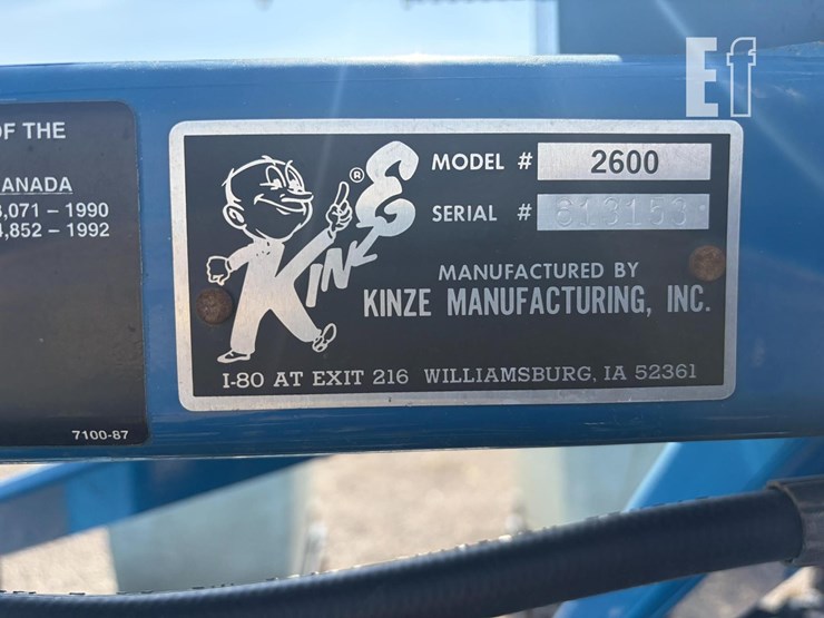 1999-kinze-2600-image-15