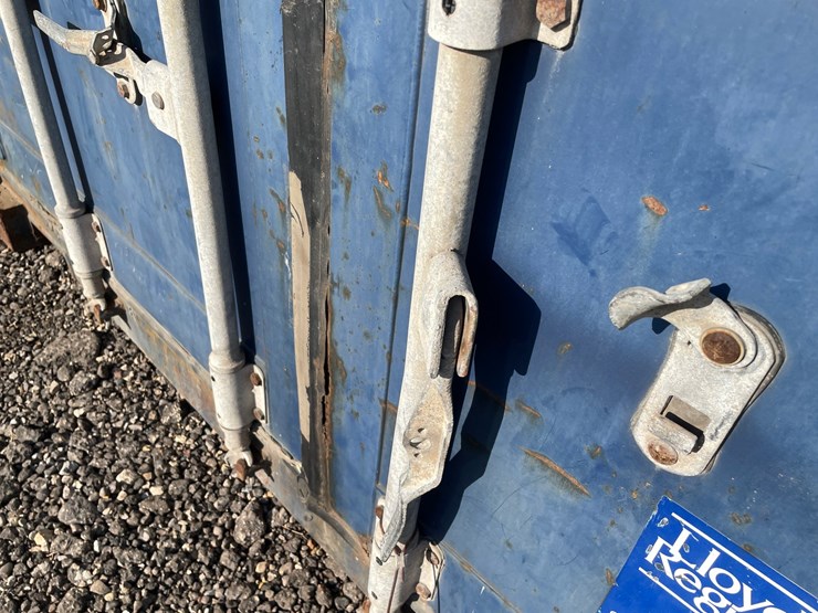 #3096-•-20'-shipping-container-image-12