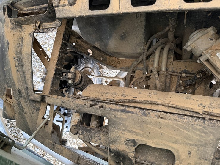 john-deere-gator-image-40