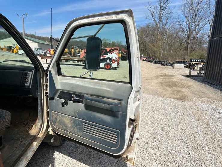 1994-chevrolet-3500-image-11