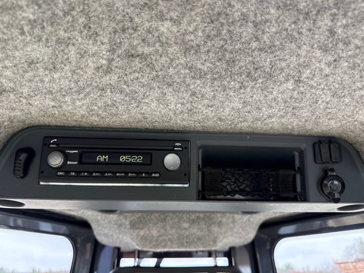 deere-700k-lgp-image-60