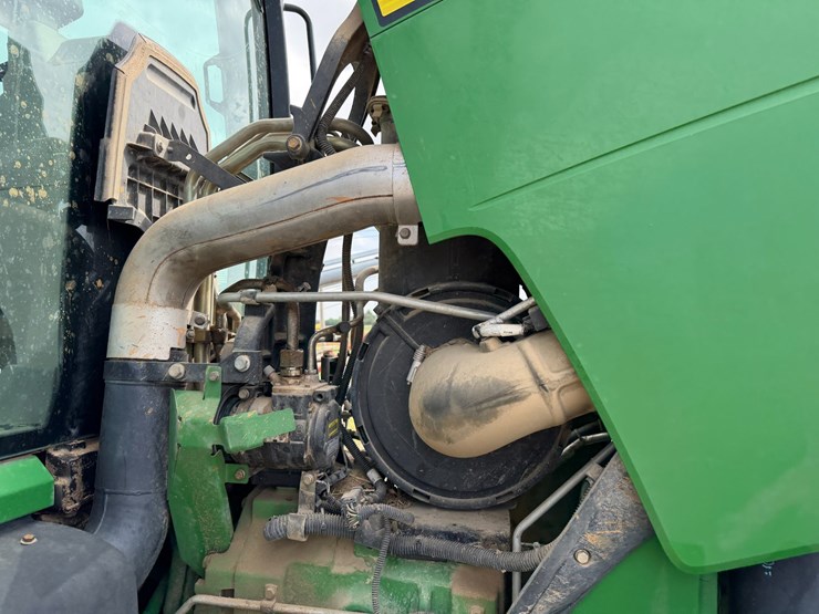 2012-john-deere-8235r-image-55
