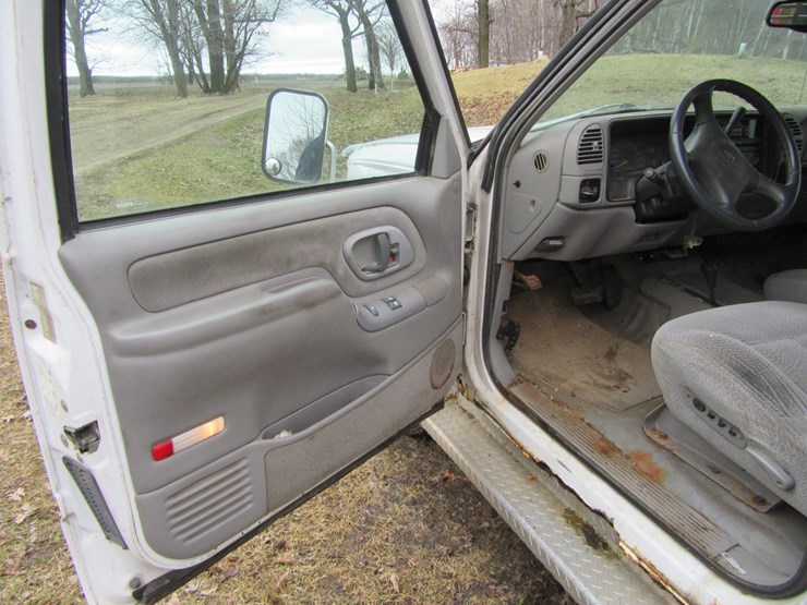 1997-chevrolet-3500-image-26