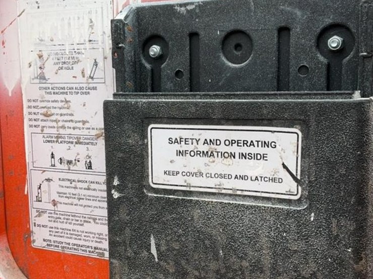 #414-•-2019-snorkel-19'-scissor-lift-image-18